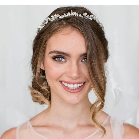 Brides & Hairpins Zila Crown main image 5